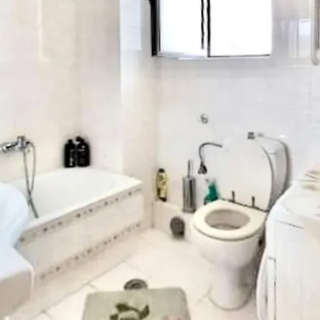 Spacious 2 Level With Terraces, Near The Beach *